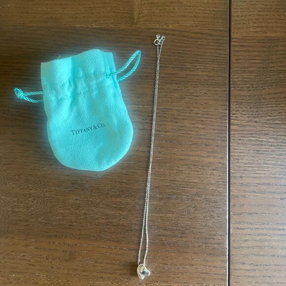 Elsa Peretti Full Heart Pendant - Picture 3 of 4